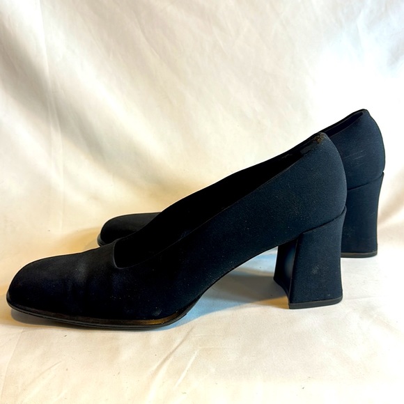 Via Spiga Size 11 Black Fabric Heels - Picture 4 of 9